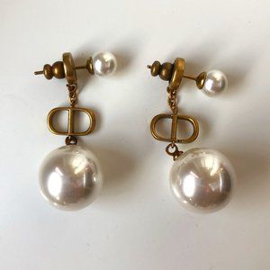 Dior Pearl Earrings